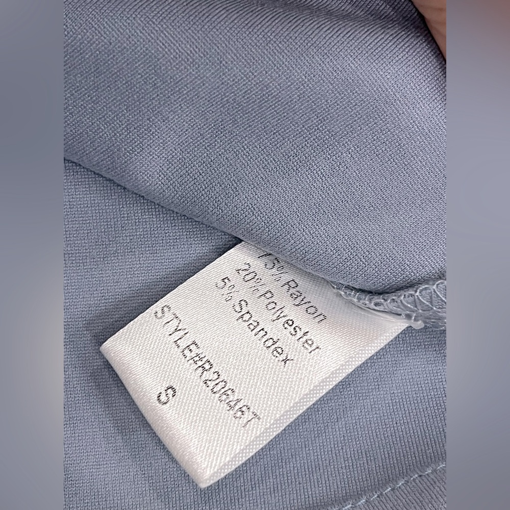 TUCKERNUCK Miranda Off-Shoulder Light Blue Blouse
Size Small - Picture 5 of 7